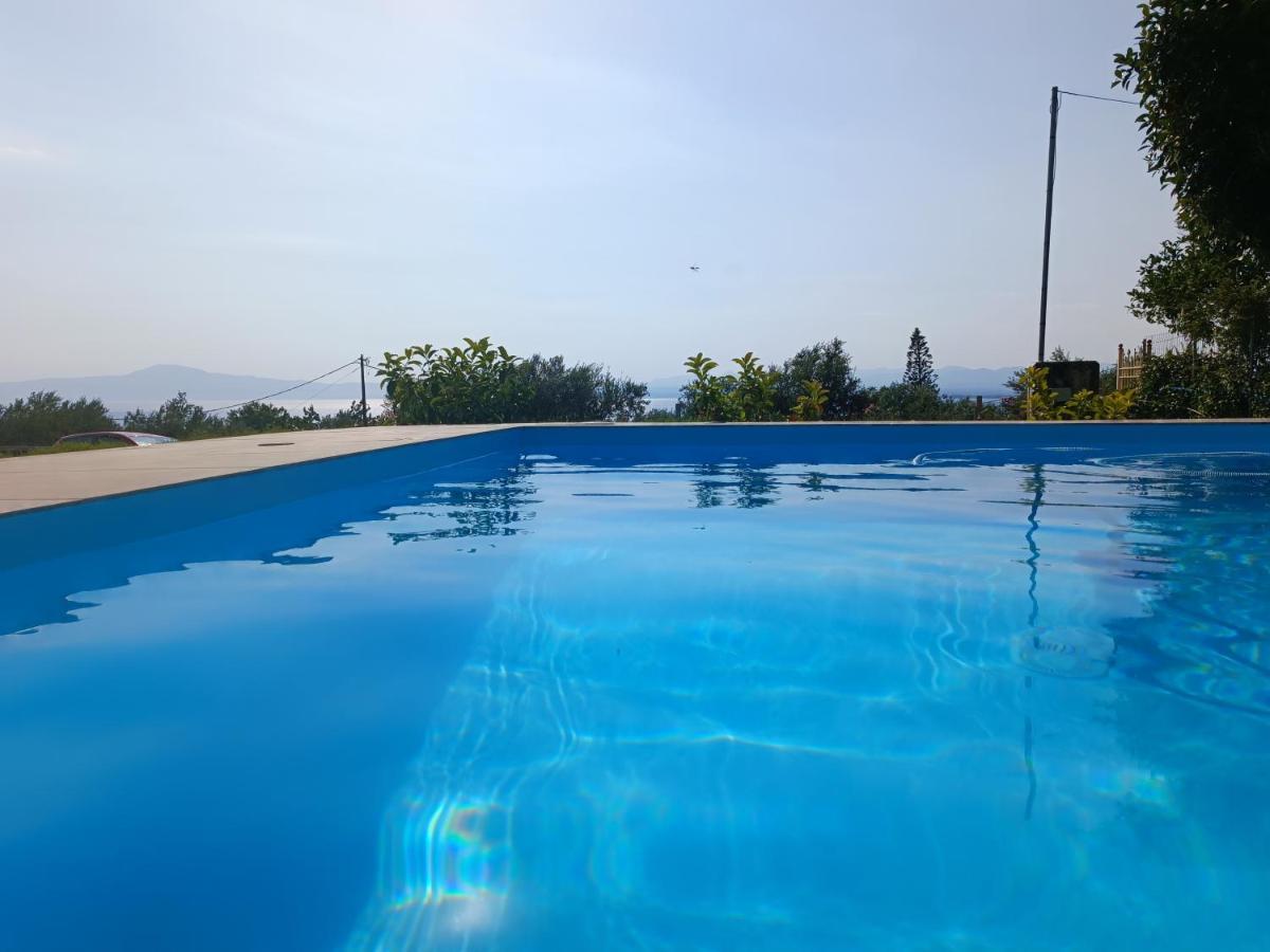 Evilenia Luxury Apartments Каламата Екстериор снимка
