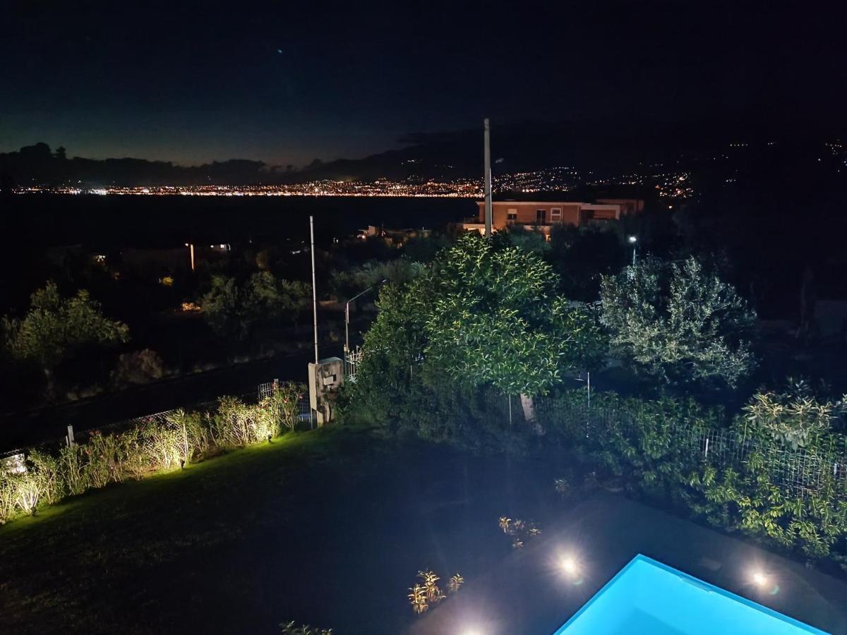 Evilenia Luxury Apartments Каламата Екстериор снимка